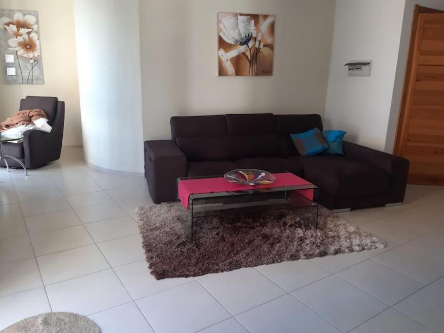 Lovely Two Bedroom Apartment St. Paul's Bay Exterior foto